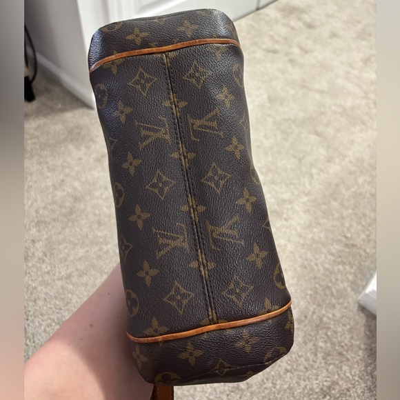 Authentic Louis Vuitton Totally PM 2009 - Picture 6 of 16